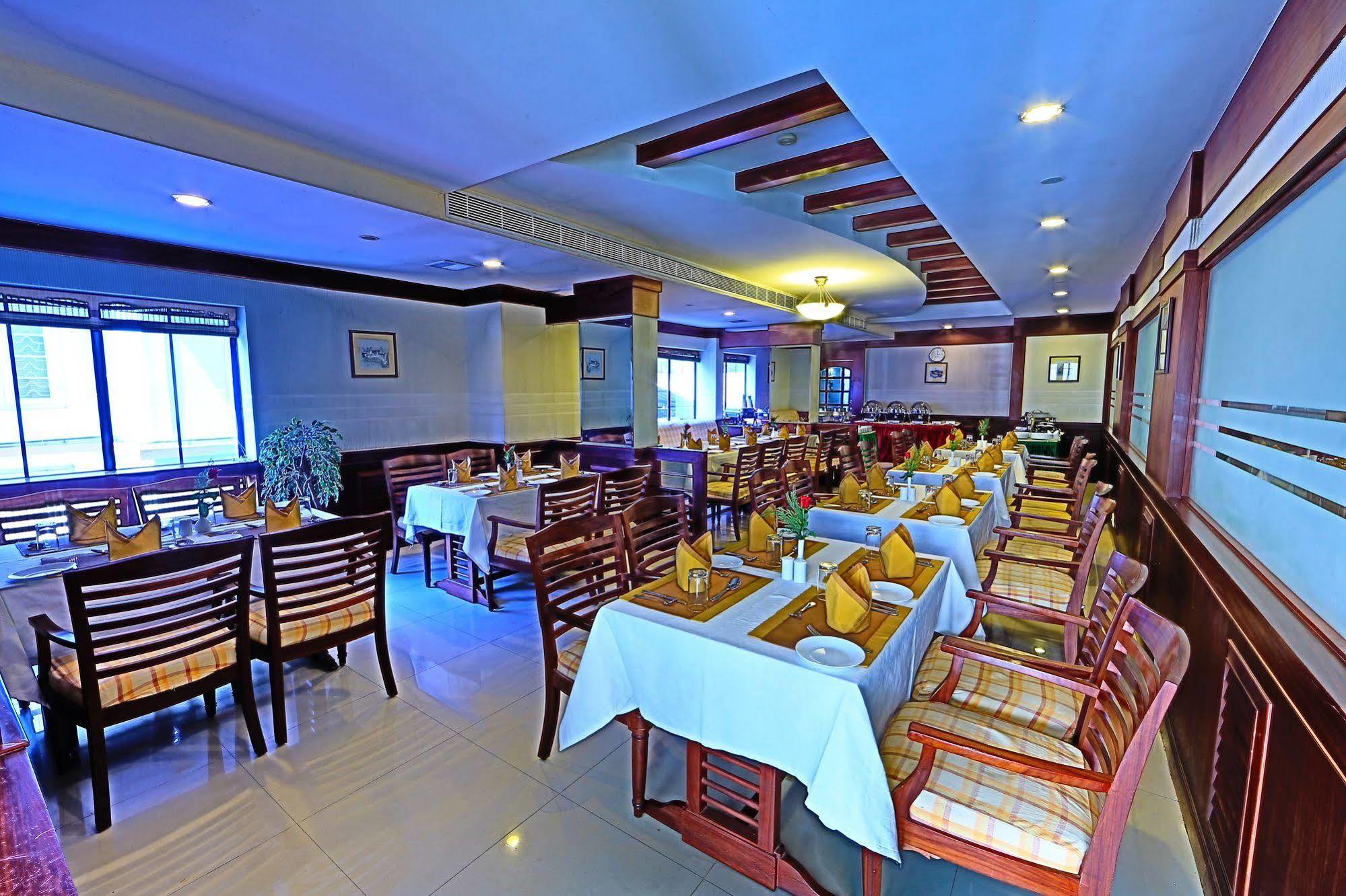 Hotel Fort Queen Kochi Luaran gambar